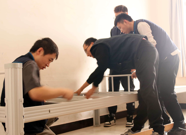 Weinan Municipality South Bridge Township Volunteer Activities at Leftover Children's Service Centres, China